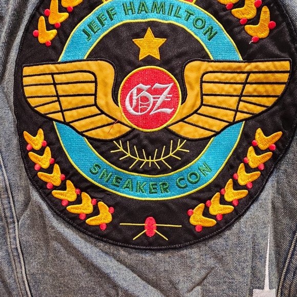 Sneaker Con J. HAMILTON VEST - Picture 4 of 7